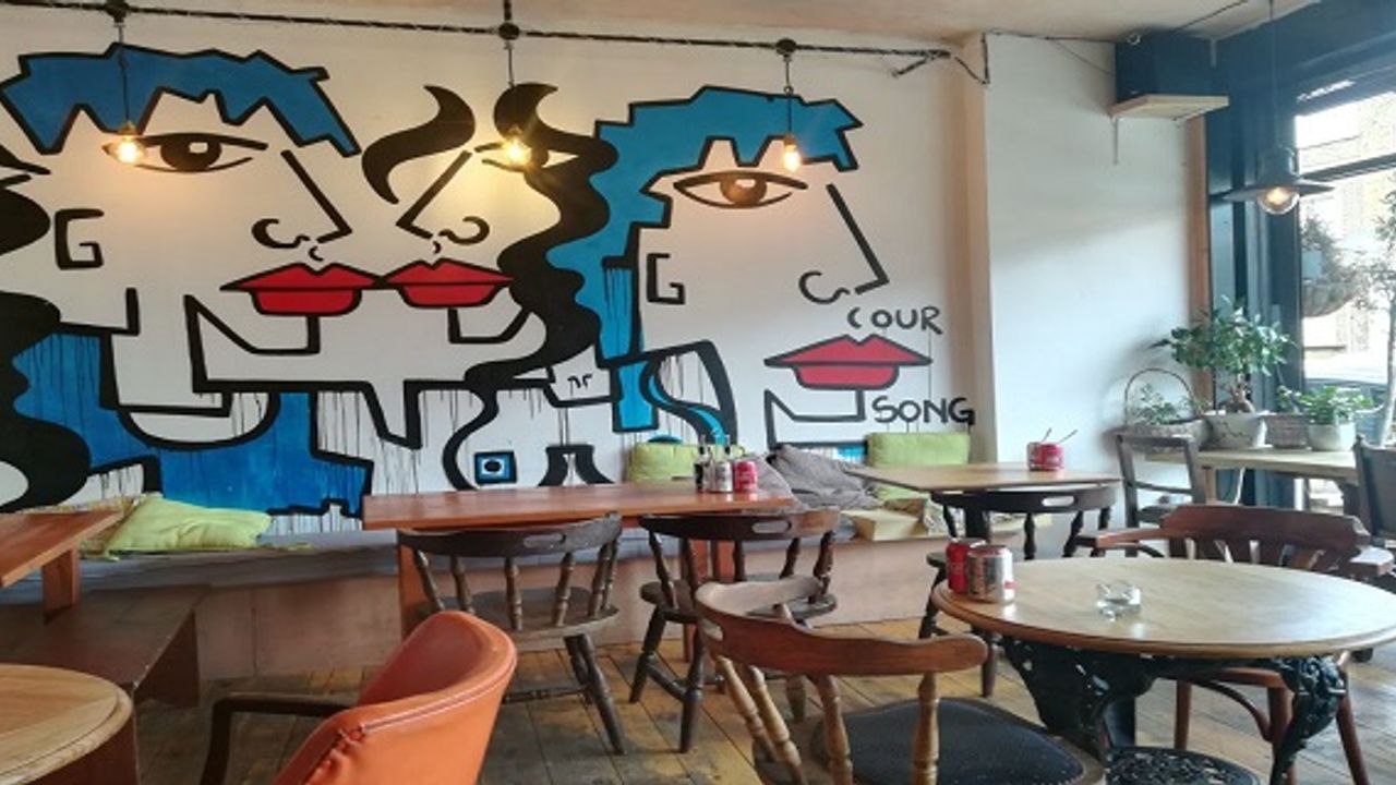 Londra'da Cafe Bar'da Çalışacak Garson ve Manager