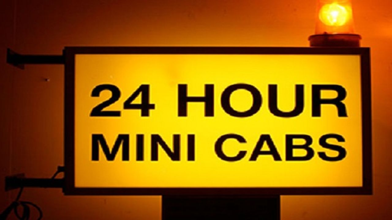 Londra'da Minicab Ofisine Şoförler