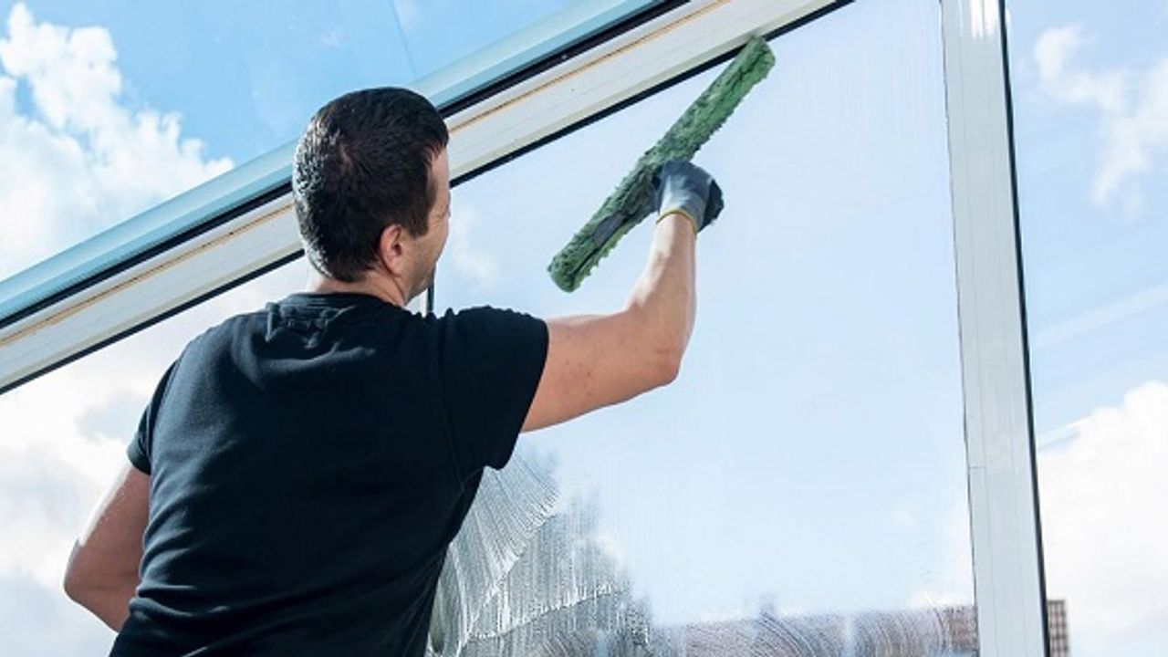 Londra'da Hızlı ve En iyi Cam Temizleme Servisi