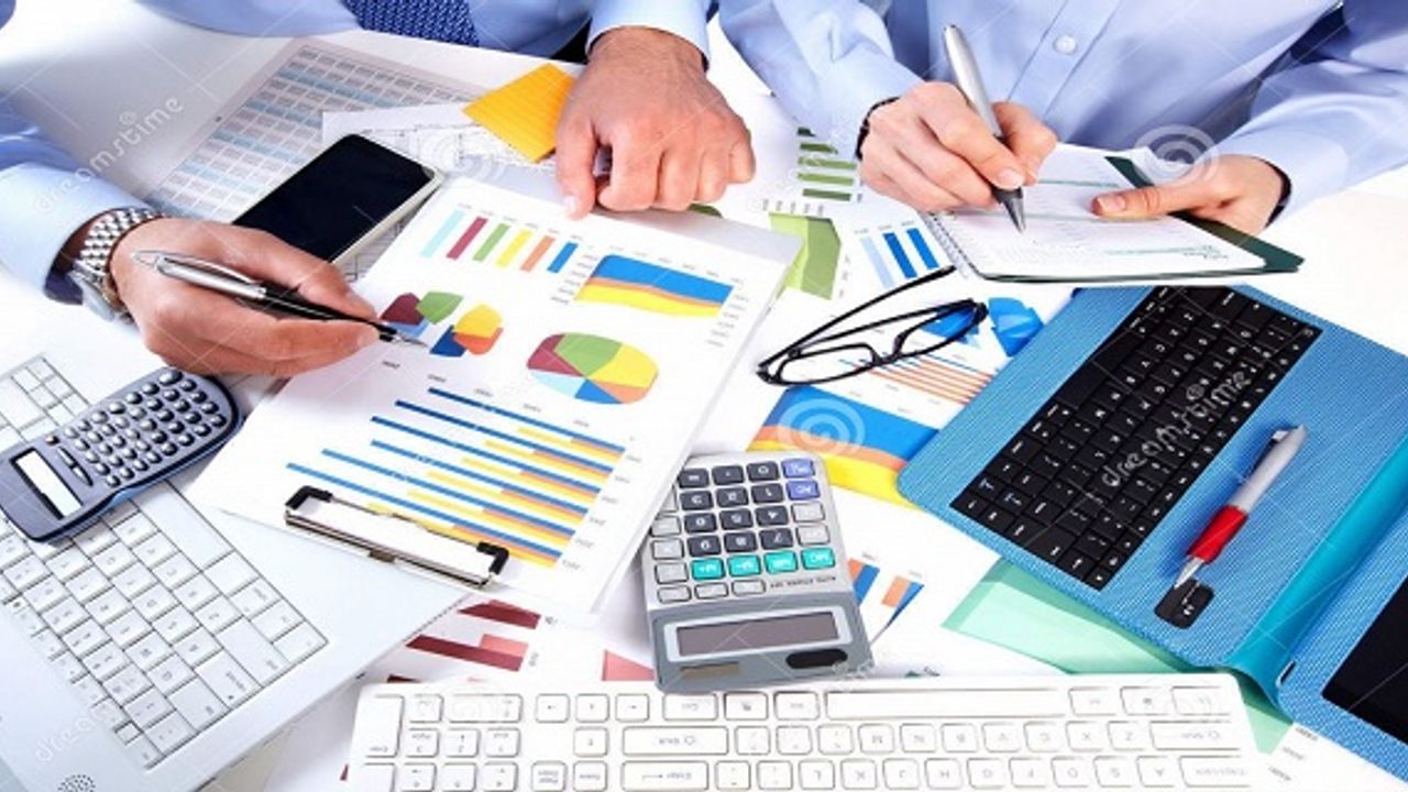 Zek and Co Looking For Payroll Operator