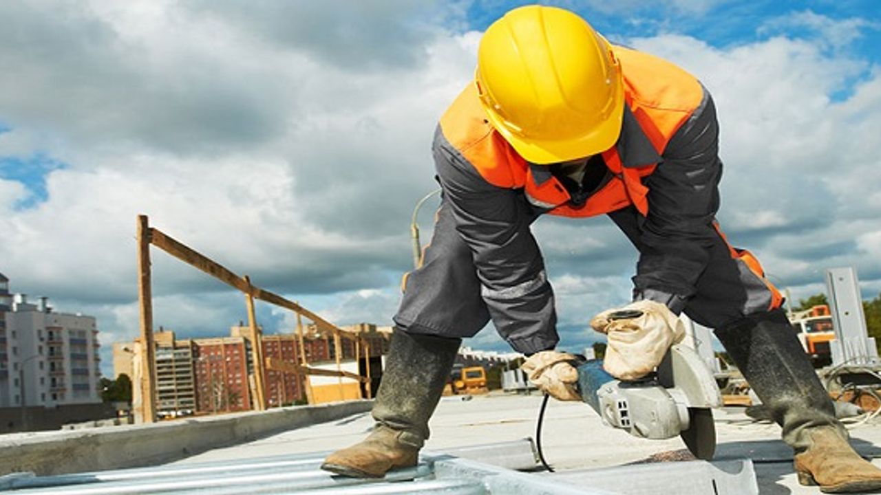 İnşaat projesinde çalışacak; güneş panellerini kuracak, vasıflı ve vasıfsız elemanlar aranmaktadır!