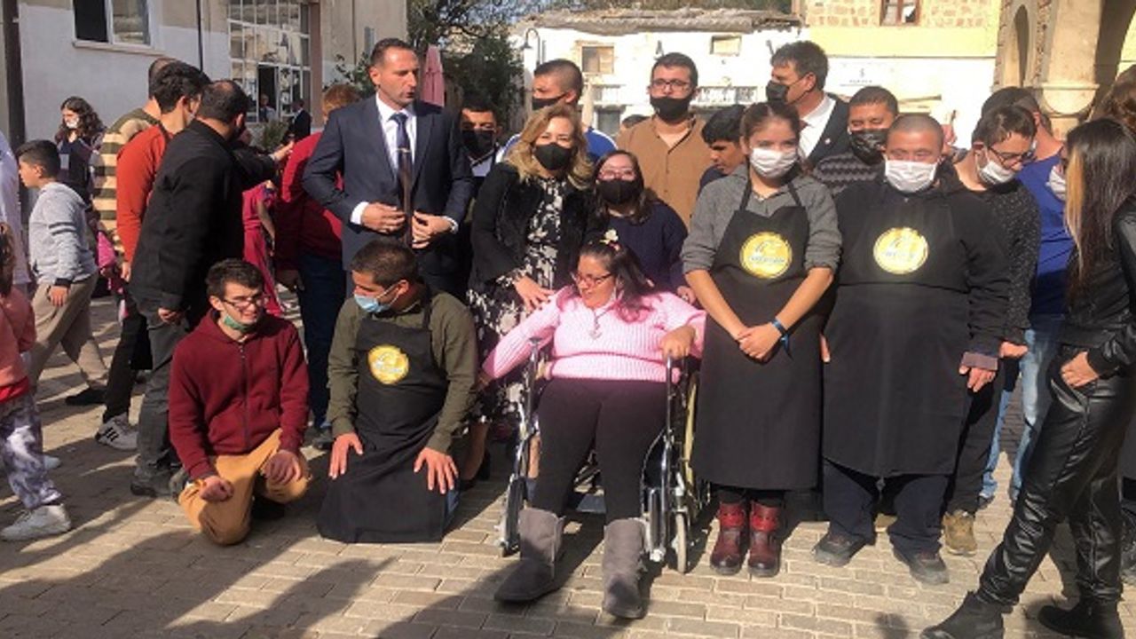 Kuzey Kıbrıs'ın Ünlü Oza Kahvesi'nden; Üç Aralık Dünya Engelliler Günü'nde gerçekleşen etkinliğe destek!