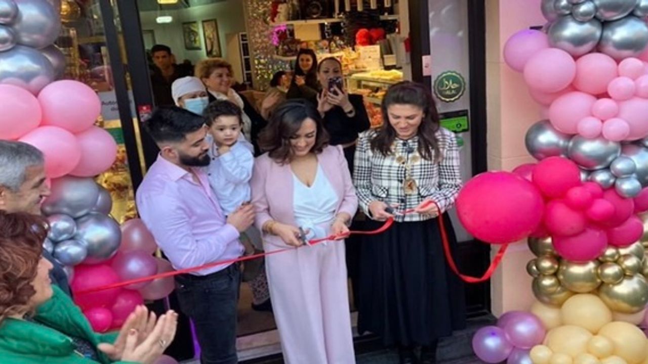 Londra Enfield Town’da Pralin Patisserie açıldı