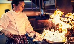 Restoranımızda çalışacak şef ve bay bayan bulaşıkçı aranıyor.