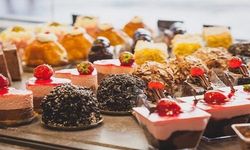 Turnpike Lane Station’a bir dakika yürüme mesafesinde Pastane Cafe Satılıktır.