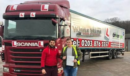 Londra’nın ilk ve tek Türk Transport Okulu White Stone School Of Transport