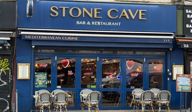 StoneCave, Mart ayı boyunca her cumartesi farklı bir konseptle müzik ve eğlenceyi bir araya getiriyor.