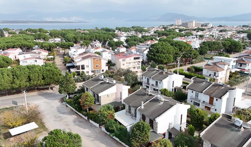 Didim Altınkum’da Satılık 3+1 Eşyalı Villa, Sahile 400 Metre