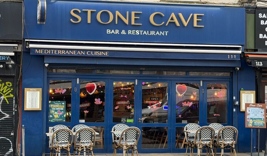 StoneCave, Mart ayı boyunca her cumartesi farklı bir konseptle müzik ve eğlenceyi bir araya getiriyor.